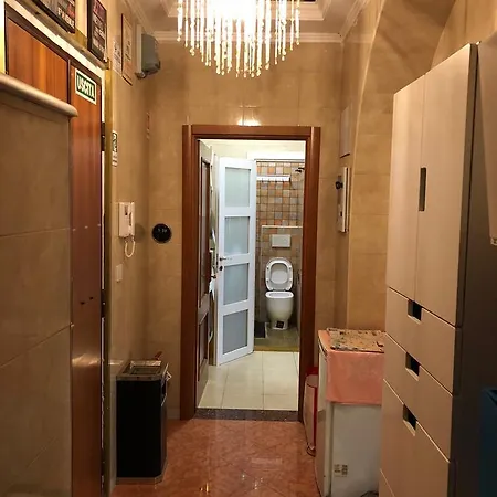 Friendhouse2 Nocleg ze śniadaniem Rzym